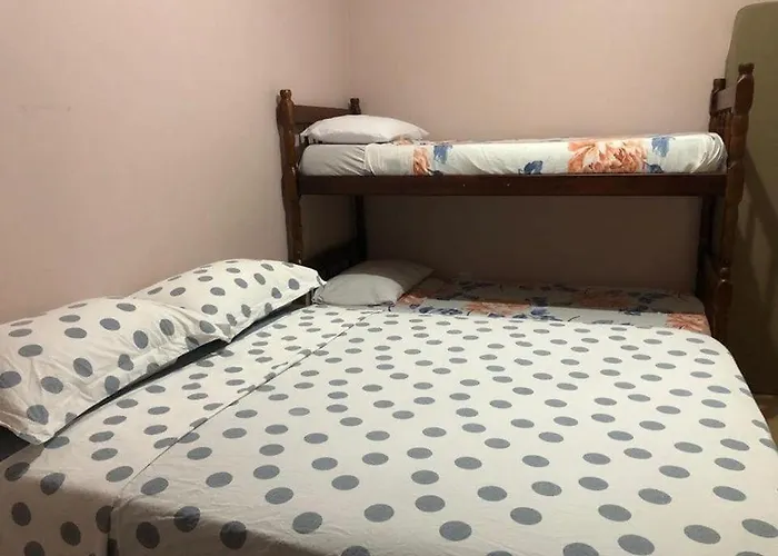 Casa Com 2 Quartos, Para 6 Pessoas Em Ponta Das Canas