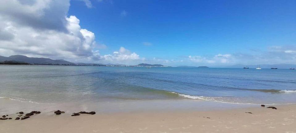 Casa Com 2 Quartos, 6 Pessoas Em Ponta Canas